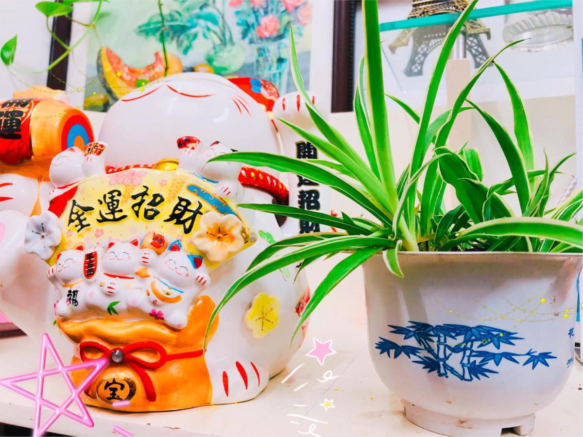 Aura Home Whole French House Hanoi Esterno foto